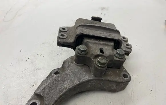 Audi A3 S3 8P Engine mount bracket 1K0199555