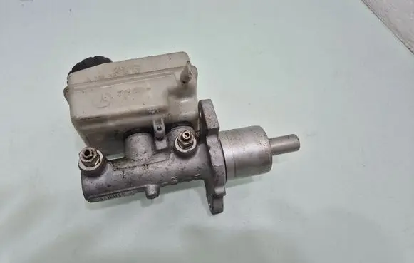 Mercedes-Benz B W245 Master brake cylinder A1694300202