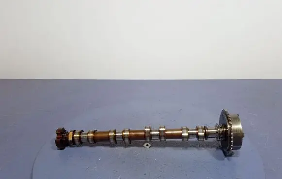Peugeot 308 Camshaft V758775480