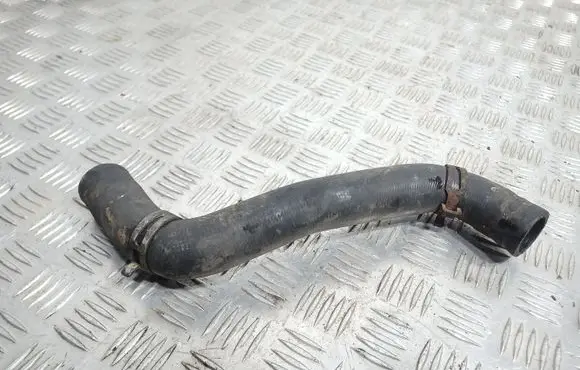 Nissan Note (E11) Engine coolant pipe/hose