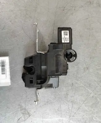 Volvo S90, V90 Seat back rest lock catch 31379169