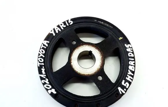 Toyota Yaris XP210 Crankshaft pulley 00616A