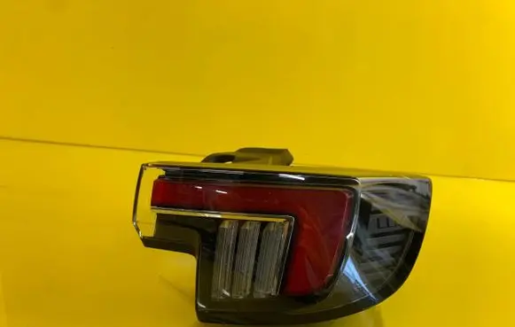 Opel Mokka B Rear/tail lights 9833721980
