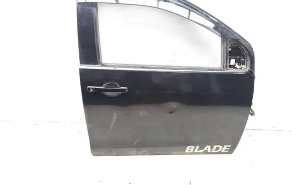 Isuzu D-Max Front door
