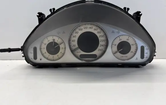 Mercedes-Benz E W211 Speedometer (instrument cluster) A2115400547 110080284017