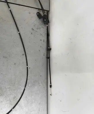 Maserati Levante Engine bonnet/hood lock release cable 670107349