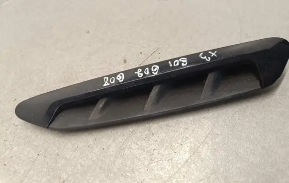 BMW X3 F25 Fender grill 8064805