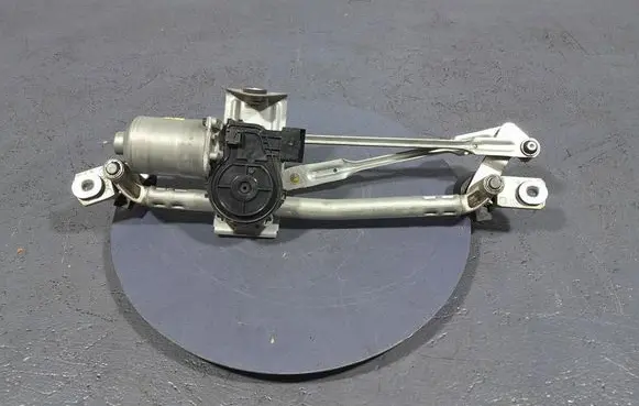 KIA Sportage Front wiper linkage and motor 9810-F1000