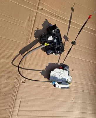Audi A8 S8 D5 Front door lock 4N1837015