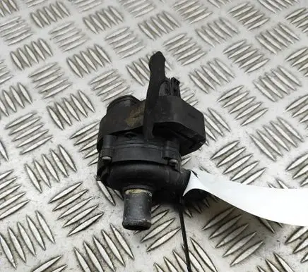 Mercedes-Benz Vito Viano W447 Electric auxiliary coolant/water pump A2118350028