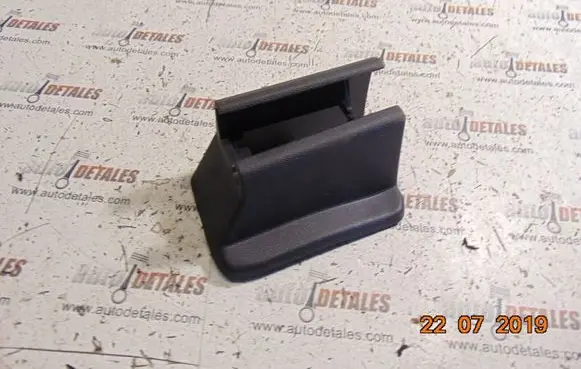 Mercedes-Benz A W169 Front door seat control surround trim A1699191220