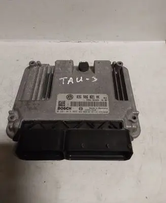 Volkswagen Touran I Engine control unit/module 03G906021HK 0281013683 1039S15638