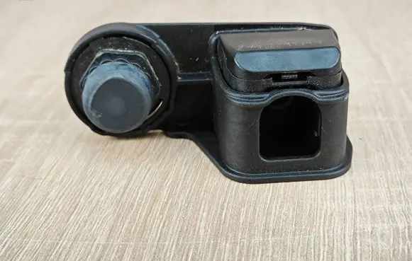 BMW X6 G06 Tailgate check strap stopper 7441962