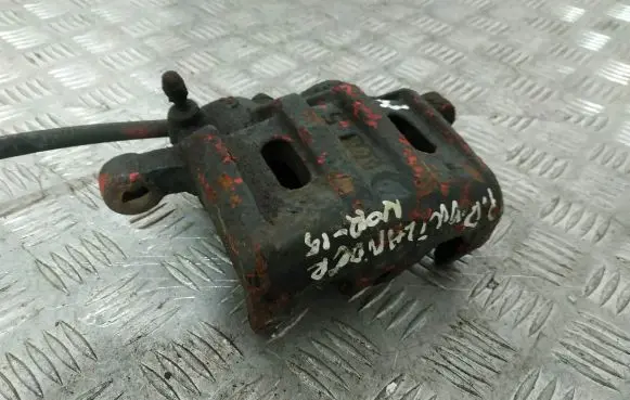 Mitsubishi Outlander Front brake caliper