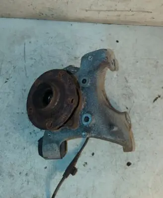 Audi A6 S6 C6 4F Rear wheel hub 4F0505433H
