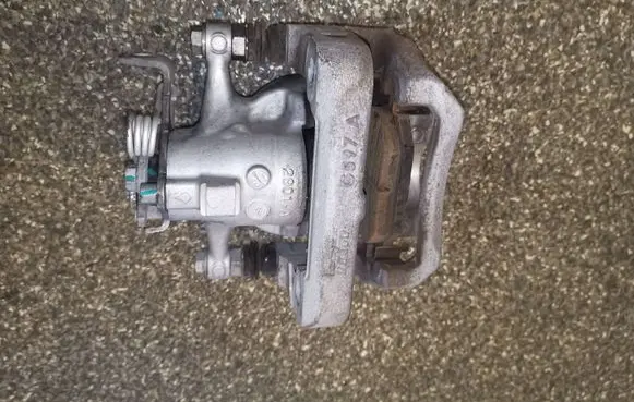 Buick Encore I Rear brake caliper