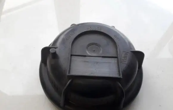 Volvo S80 Headlight/headlamp dust cover 9178538 89025105