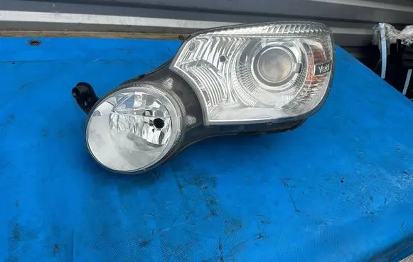 Skoda Yeti (5L) Headlight/headlamp 5L1941015B 030124828100