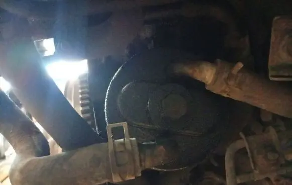 Toyota Avensis T250 Engine oil radiator