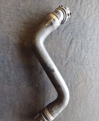 BMW 5 F10 F11 Engine coolant pipe/hose 7809821