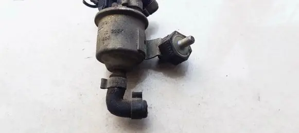 Audi 100 S4 C4 Valve vacuum 72123900 034906283