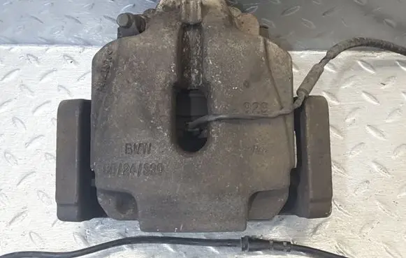 BMW 5 F10 F11 Front brake caliper 6791919 34116791919