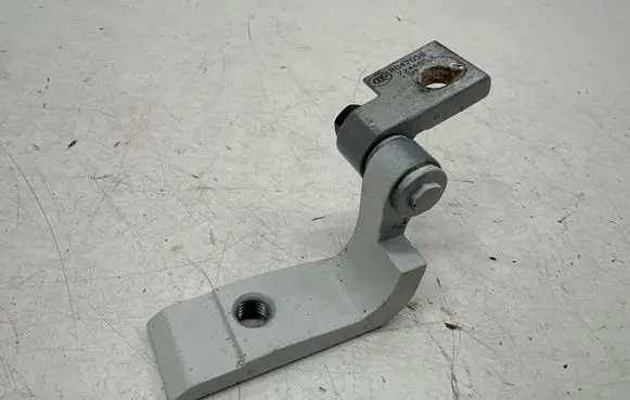 BMW X1 F48 F49 Rear door lower hinge