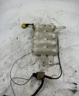 Audi A4 S4 B5 8D Vacuum air tank 8d0820601