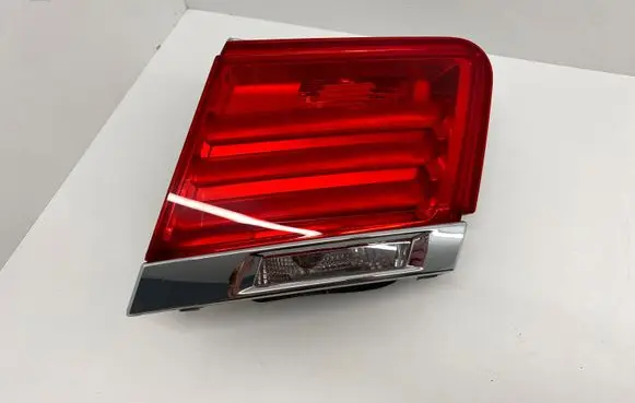 BMW 7 F01 F02 F03 F04 Tailgate rear/tail lights 7182206