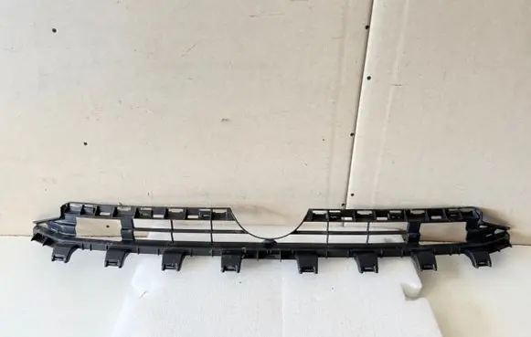 Volkswagen Transporter - Caravelle T6 Front bumper upper radiator grill 7E0807231