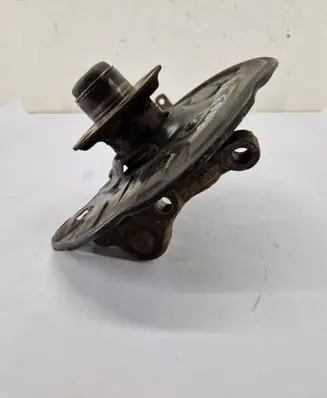 Mercedes-Benz E W211 Front wheel hub 
