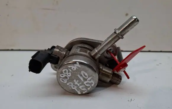 Opel Astra K Fuel injection high pressure pump S27635860 555101780