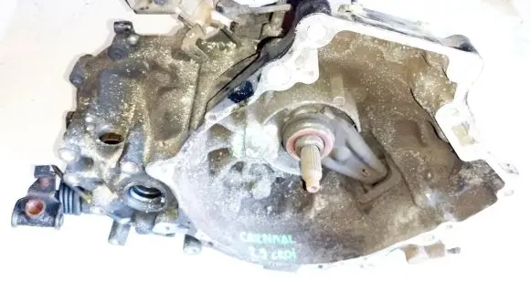 KIA Carnival Manual 5 speed gearbox VQJ