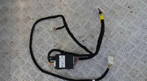 KIA Pro Cee'd III Seat heating relay 89590-J7000