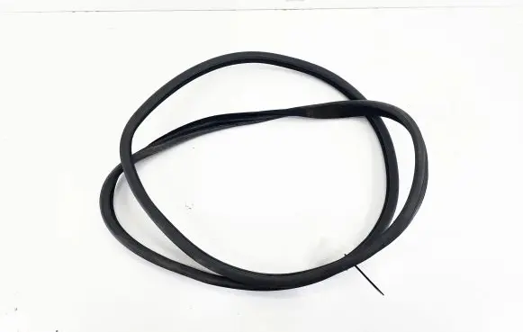 Mercedes-Benz ML W164 Front door rubber seal a1646900198