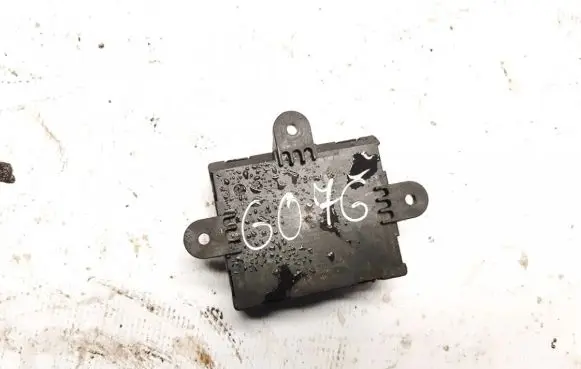 Land Rover Discovery Sport Door control unit/module gj3214D620ba 10136990
