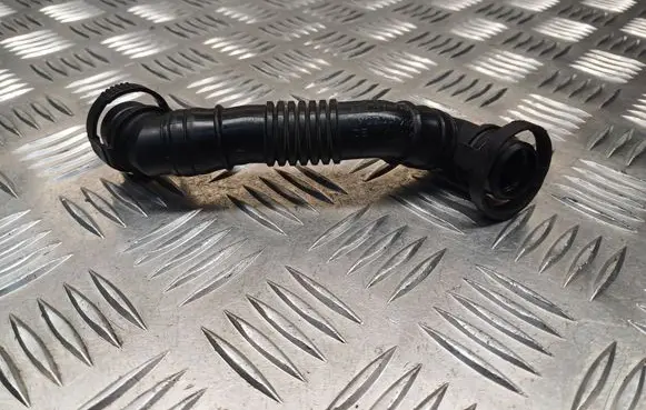 Volkswagen Touran I Breather hose/pipe 03G103493D