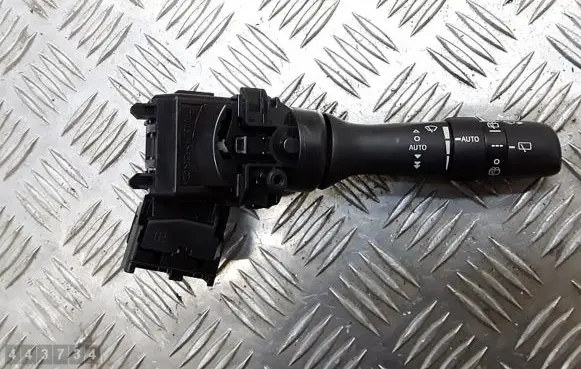 Toyota Yaris Wiper switch 17F936