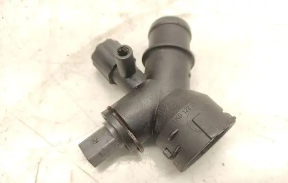 Audi A3 S3 A3 Sportback 8P Engine coolant pipe/hose 1K0122291K