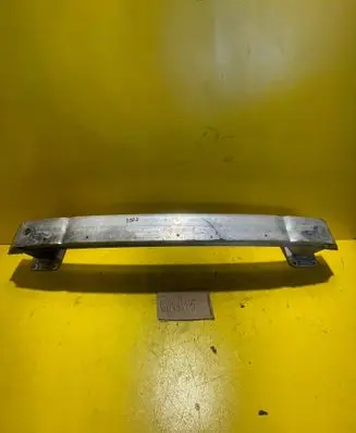 Peugeot 308 Front bumper support beam 