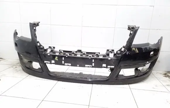 Volkswagen PASSAT B6 Front bumper 3C0807221C