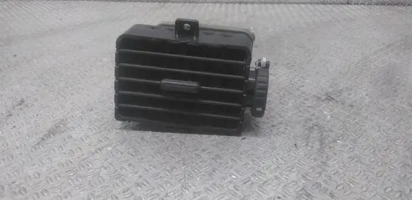 Nissan Almera N16 Dash center air vent grill 68750BN800