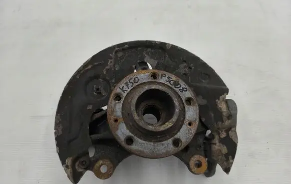 Peugeot 5008 II Front wheel hub spindle knuckle