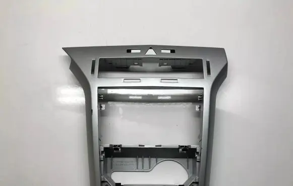 Radio/GPS head unit trim