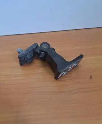 Audi A4 S4 B8 8K Front door lower hinge