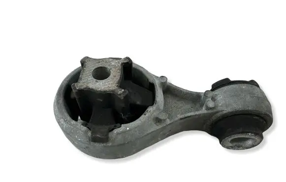 Nissan Qashqai Engine mount bracket 11350