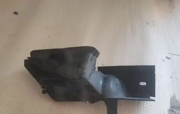 Ford Mondeo MK IV Radiator trim 