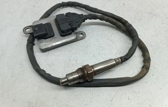 Mercedes-Benz GLE (W166 - C292) Lambda probe sensor A0009050208 0009050208