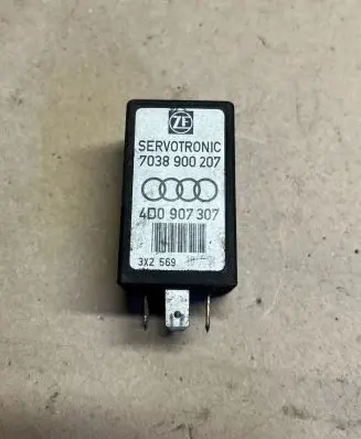Audi A8 S8 D2 4D Other relay 4D0907307 7038900207