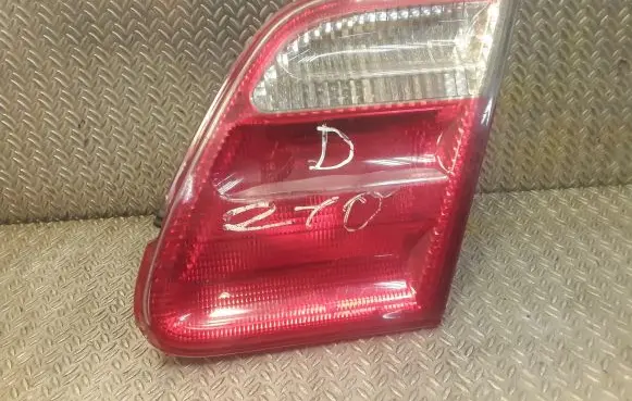 Mercedes-Benz E W210 Tailgate rear/tail lights 2108204064